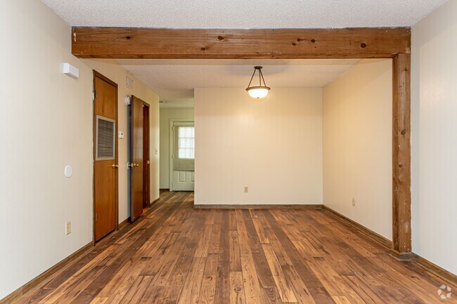 2BR, 1.5BA - 1,050SF - The Meadows Apartments