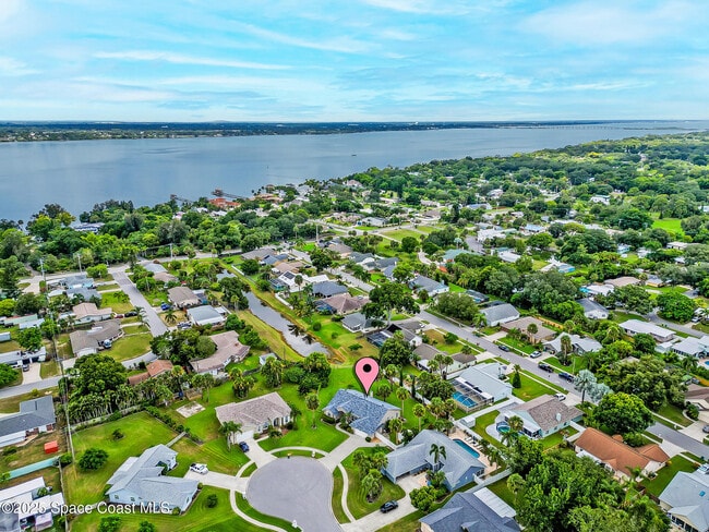 Building Photo - 475 Buttonwood Dr
