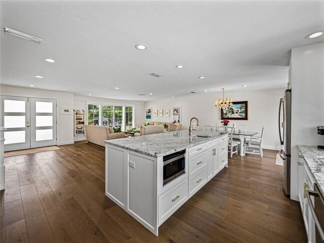 Building Photo - 829 59th Ave