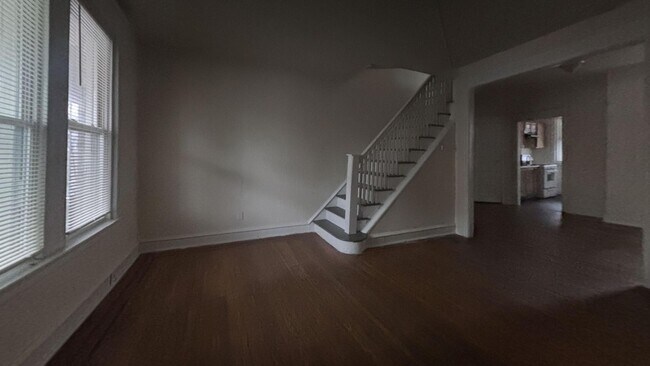 Building Photo - Charming 3-Bedroom Traditional Row Home in Philadelphia