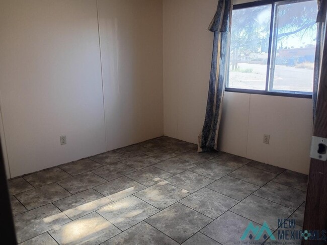 Building Photo - 501 Deming Del Sol Dr