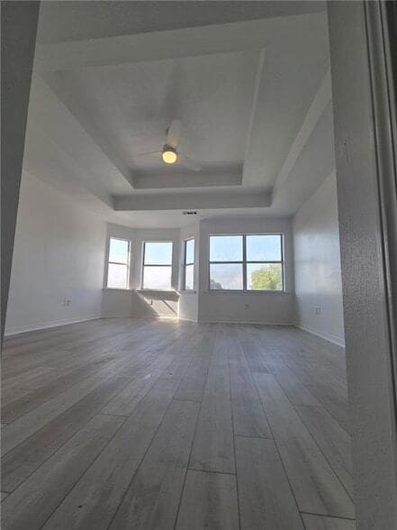 Building Photo - 878 Marina Dr