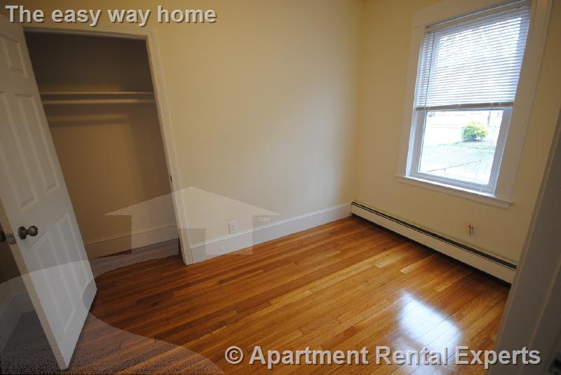 Building Photo - 15 Taylor St