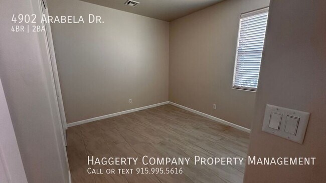 Building Photo - 4902 Arabela Dr