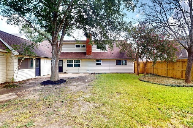 Building Photo - 5731 S Braeswood Blvd