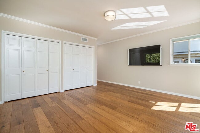 Building Photo - 14972 Camarosa Dr