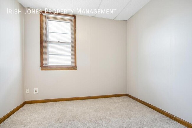 Building Photo - 106 Reiman St