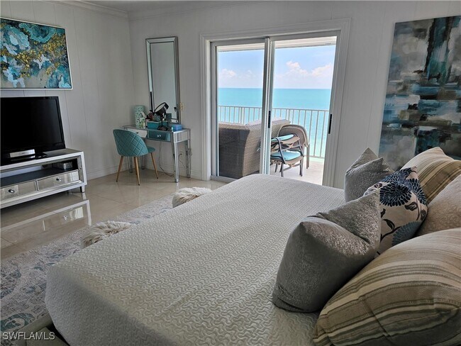 Building Photo - 9051 Gulf Shore Dr
