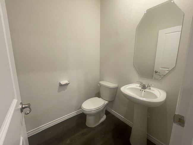 Building Photo - 2021 Crooked Bow Dr