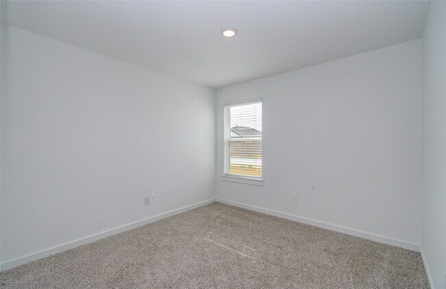 Building Photo - 8611 Shumard Oak Dr