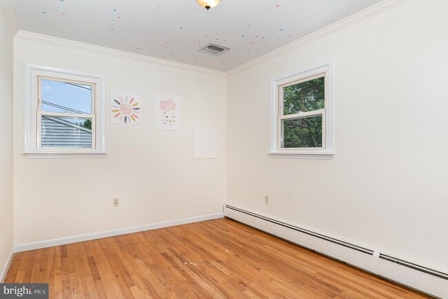 Building Photo - 302 Hickory Hill Terrace
