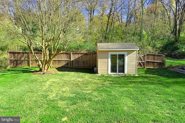 Building Photo - 2809 Bolling Rd