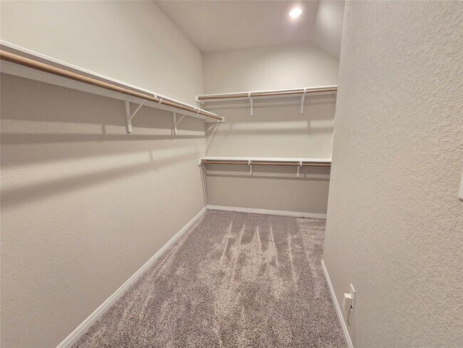 Building Photo - 1604 Homestead Farms Dr