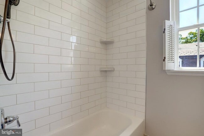 Building Photo - 3267 S Stafford St