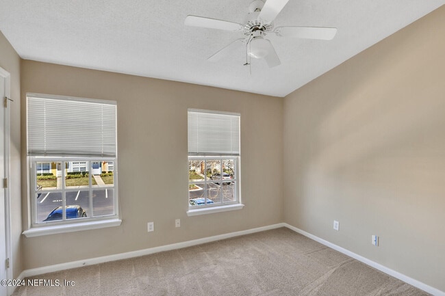Building Photo - 12311 Kensington Lakes Dr