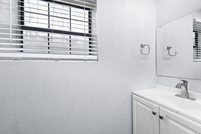 Floorplan - VALLEY APARTMENTS