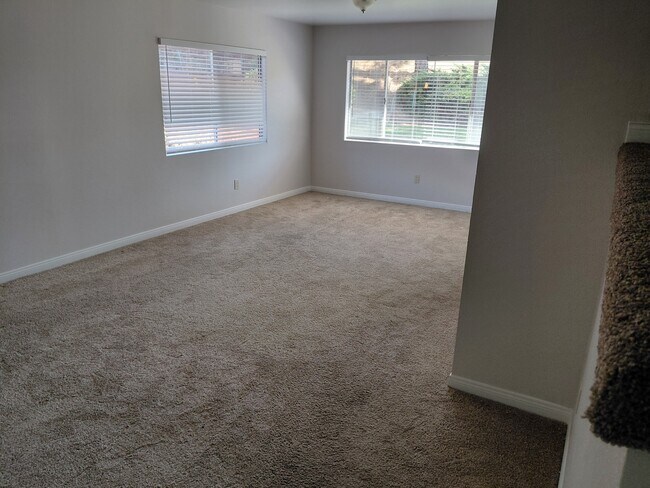 Building Photo - 5612 Galloping Way