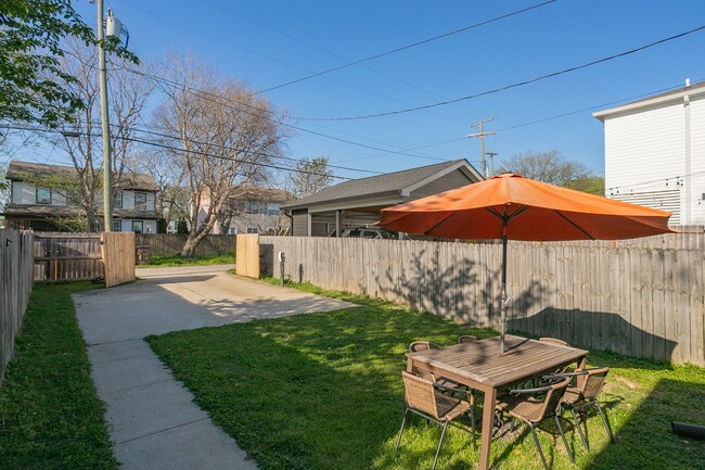 Building Photo - Lovely Single Family Home in THE NATIONS!