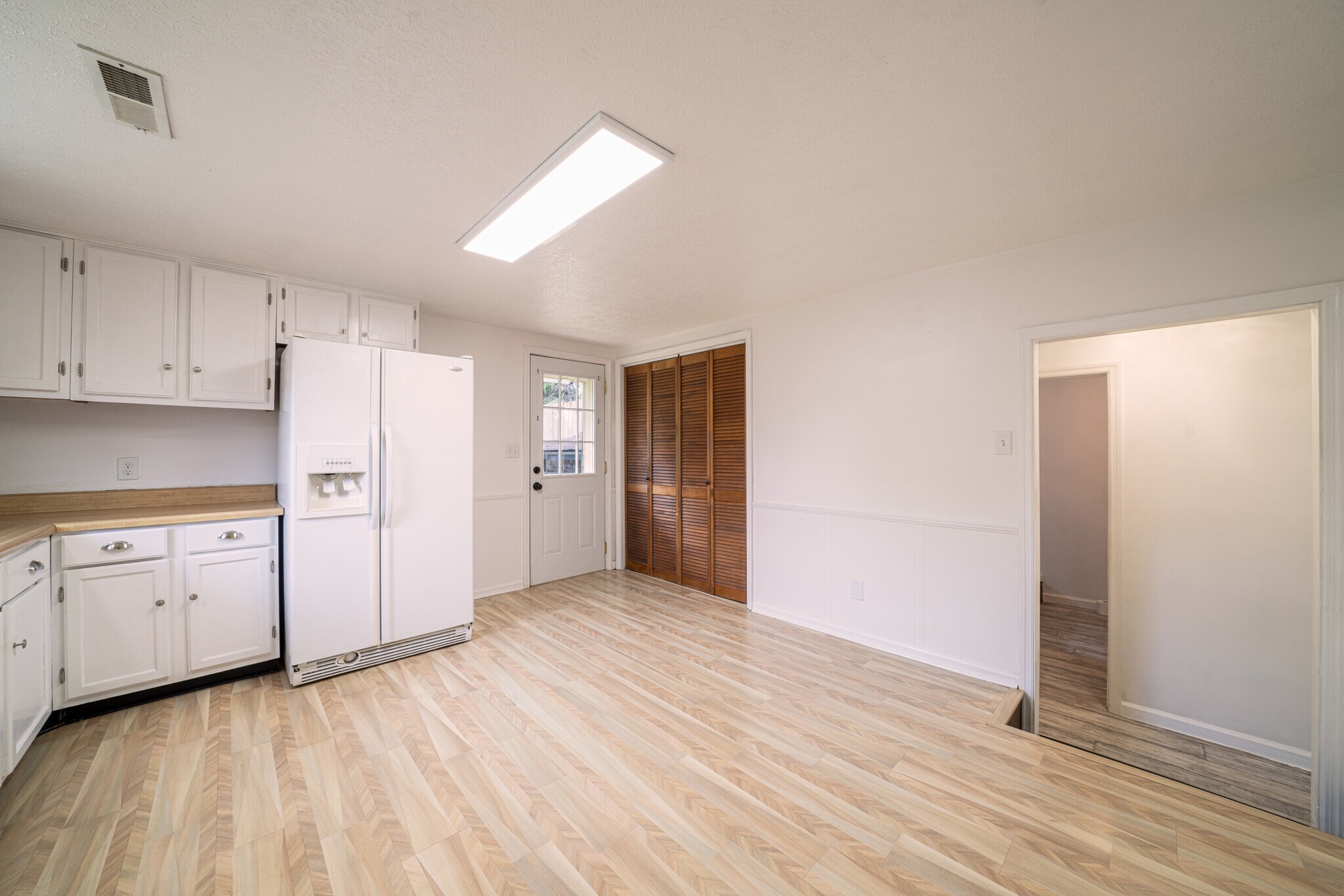 Building Photo - 212 McArthur Dr