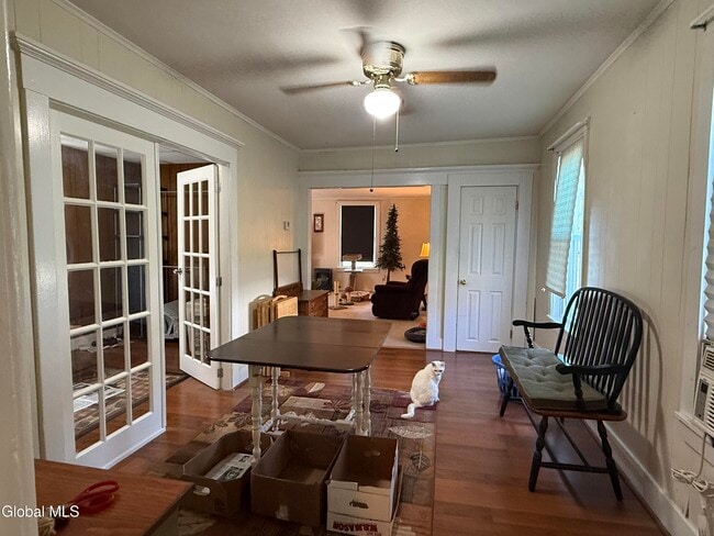 Building Photo - 172 Kingsboro Ave