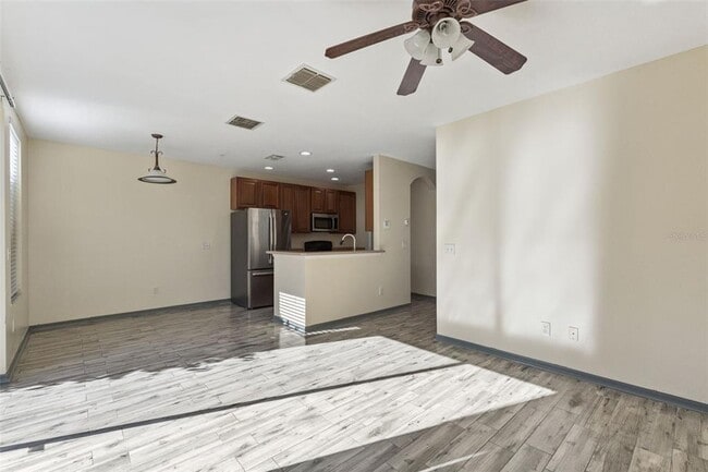 Building Photo - 6215 S Chickasaw Trail