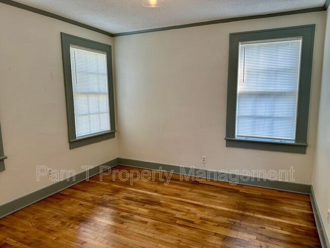 Building Photo - 2214 E.43rd St.