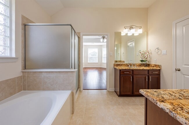 Building Photo - 5214 Lotus Canyon Ct