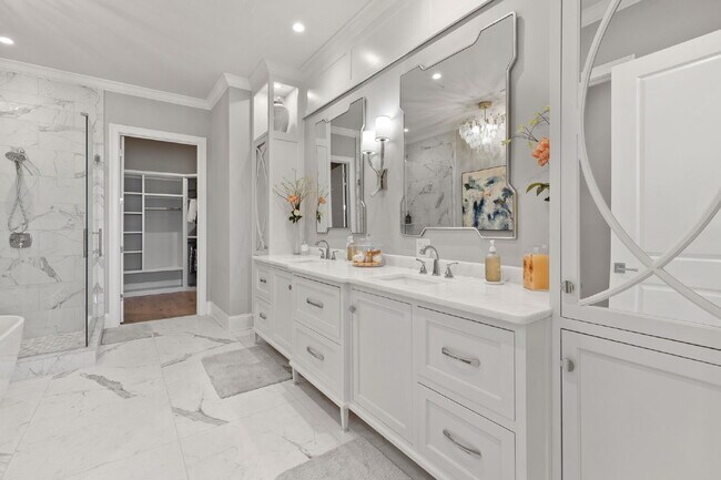 Building Photo - Welcome to Revery Point — where lakefront ...