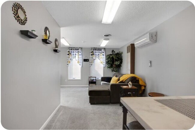 Building Photo - Furnished 1-Bedroom Apartment with Private Entrance and Free Laundry
