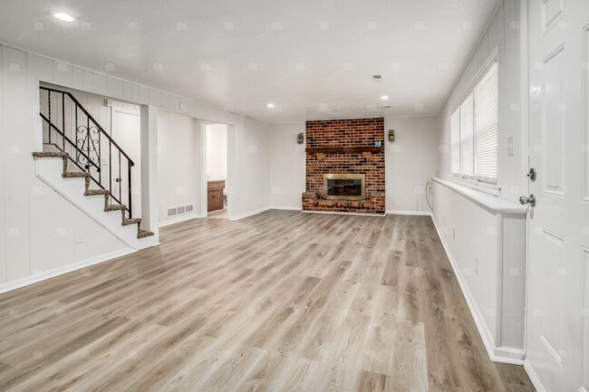 Building Photo - 8435 E 56th Terrace