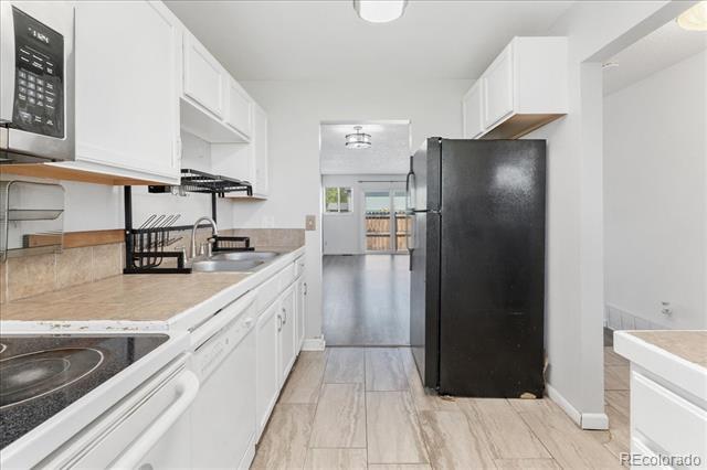 Building Photo - 5771 W 92nd Ave
