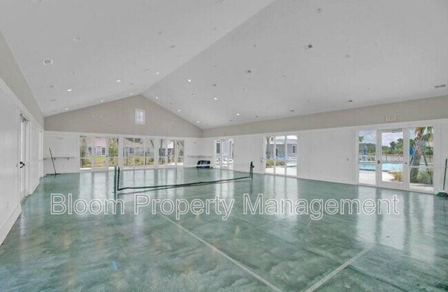 Building Photo - 640 Chigwell Springs Ln