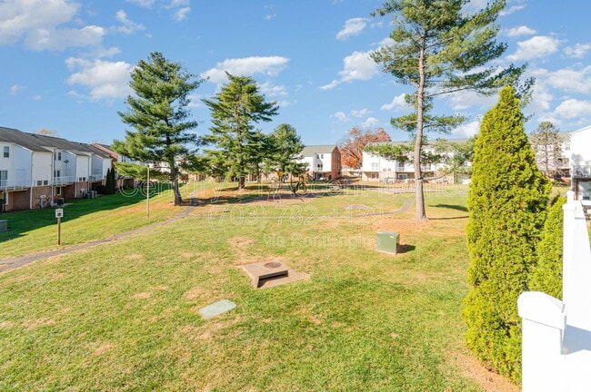 Building Photo - 14447 Cool Oak Ln