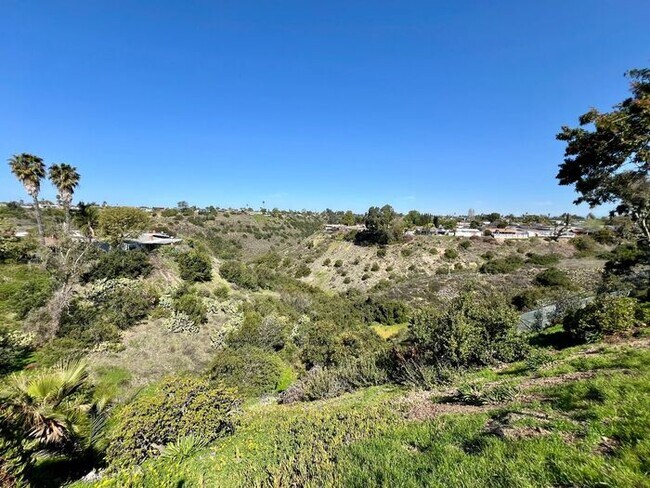 Building Photo - Charming 3-Bed, 2-Bath Home with Canyon Views & Attached Garage