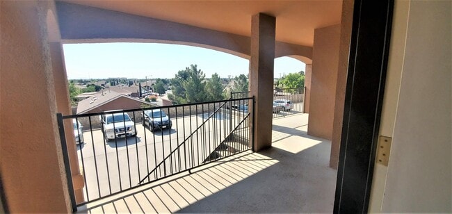Building Photo - 3408 Blue Earth Ln