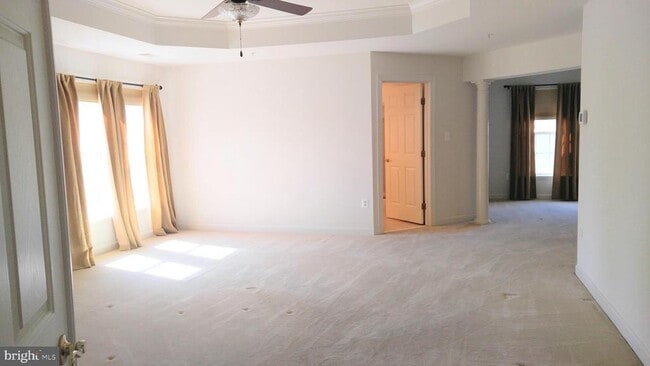 Building Photo - 4415 Medallion Dr