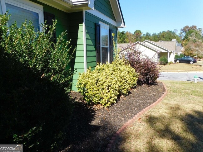 Building Photo - 206 Brookstone Trail