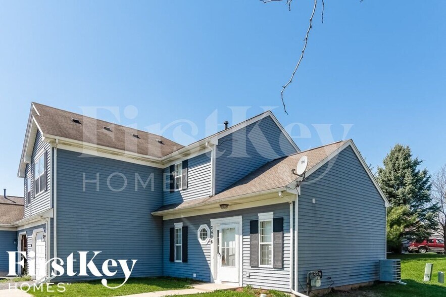 Building Photo - 2406 Aspen Dr