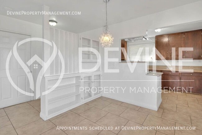 Building Photo - 15044 Redondo Dr