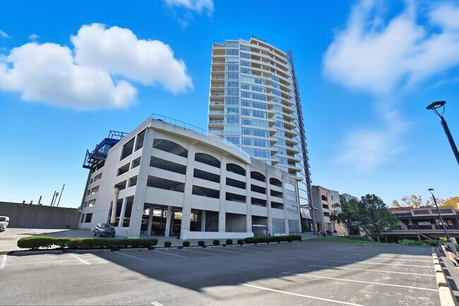 Building Photo - 400 Riverboat Row St