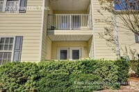 Building Photo - 5008 Hunters Trail