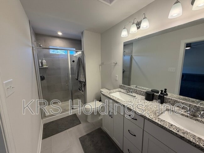 Building Photo - 2027 Melbourne St