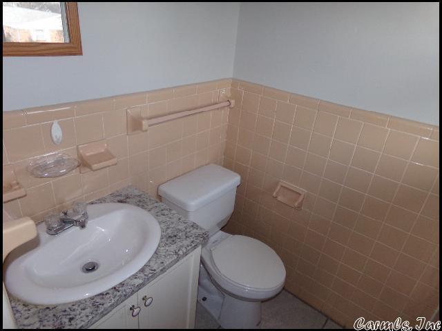 Building Photo - 6500 Marguerite Ln