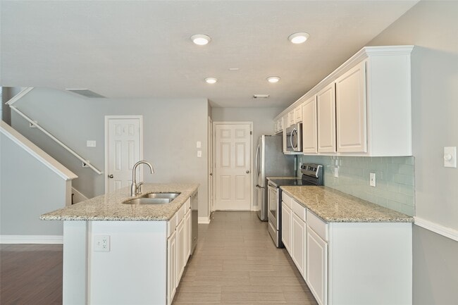 Building Photo - 39 N Walden Elms Cir