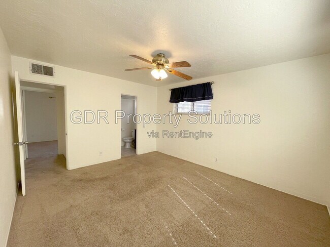 Building Photo - 5703 Princess Jeanne Ave NE