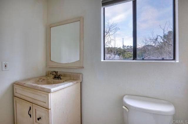Building Photo - 2022 River Run Dr