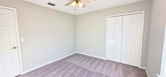 Building Photo - Cosey Cul-De-Sac Living in the Desirable Foxchase Community!