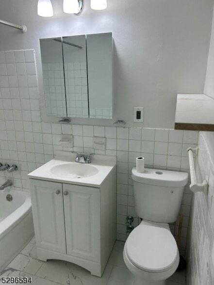 Building Photo - 285 Aycrigg Ave