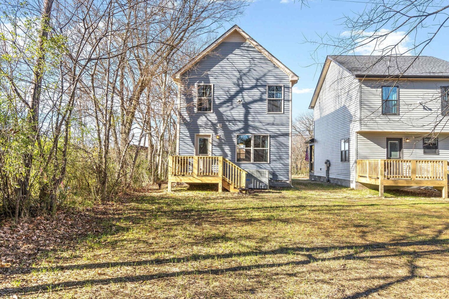 Building Photo - 867 Central Ave