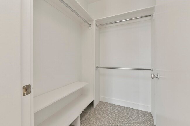 Building Photo - 283 C St